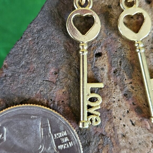 💖🗝️L-O-V-E "SPELLed" Out💖🗝️Key Earrings - NWOT💖🗝️ - Picture 3 of 6